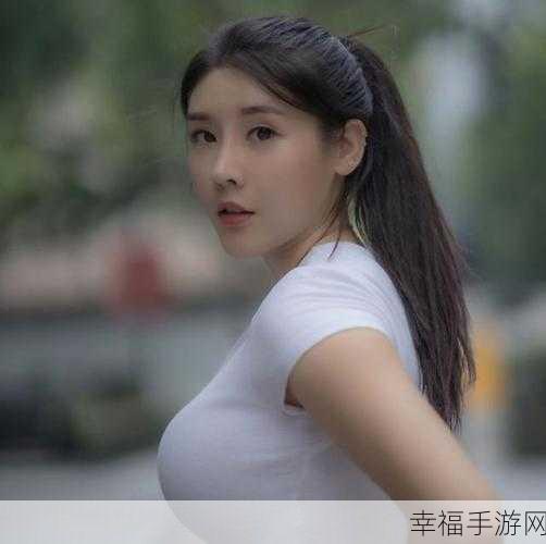 中国女人大白屁股ass：中国女性优雅身姿与迷人曲线的完美结合